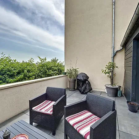 Beau Duplex Et Proche De La Apartamento *