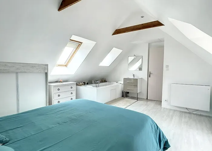 Beau Duplex Et Proche De La Apartment *